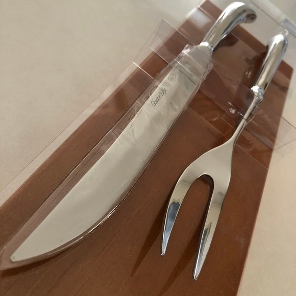 Gourmet Buffet™ Stainless Steel Carving Set and Wooden Storage Chest - Picture 4 of 9